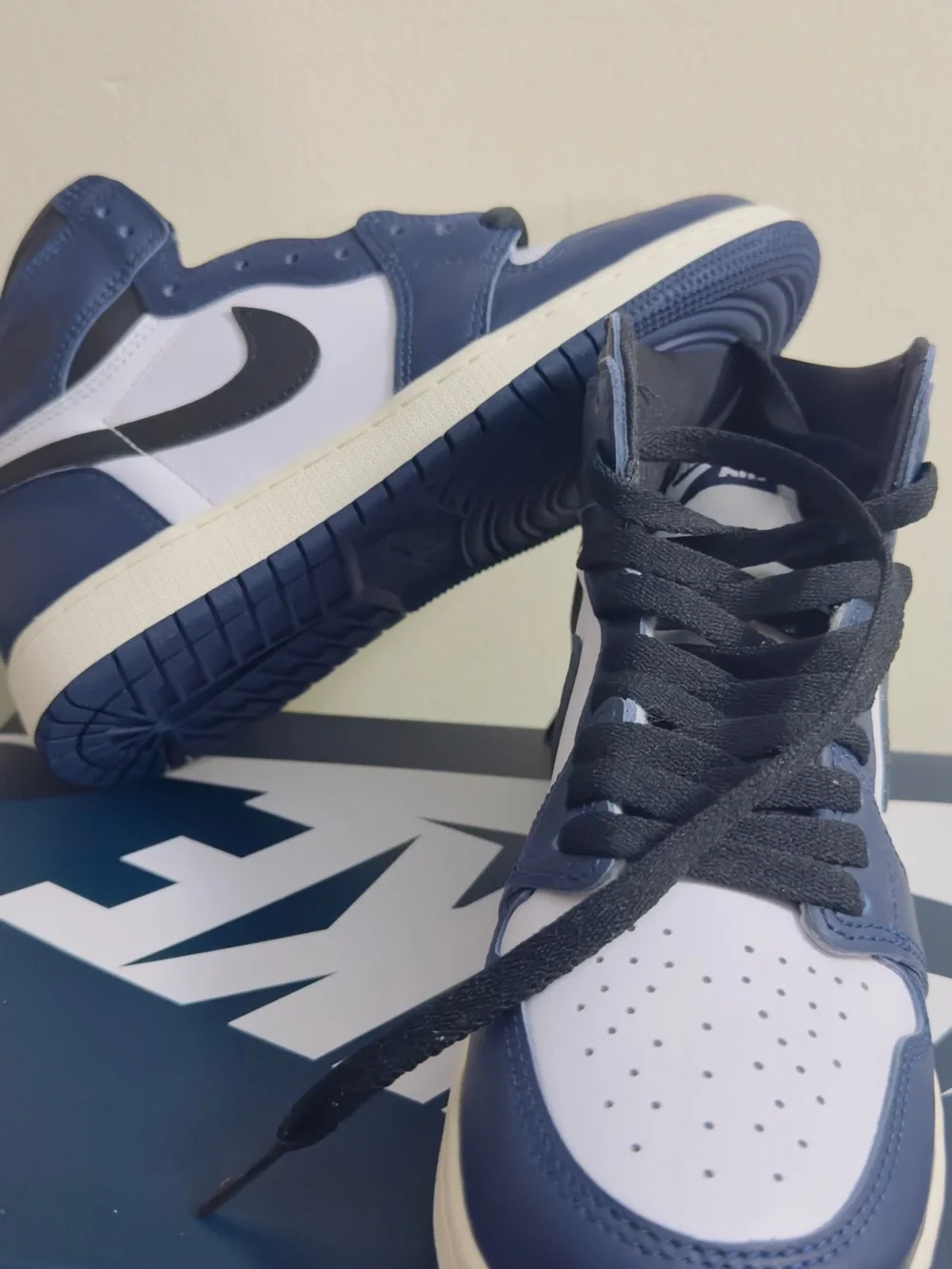 Nike Men’s Sneakers - Navy, White, Black